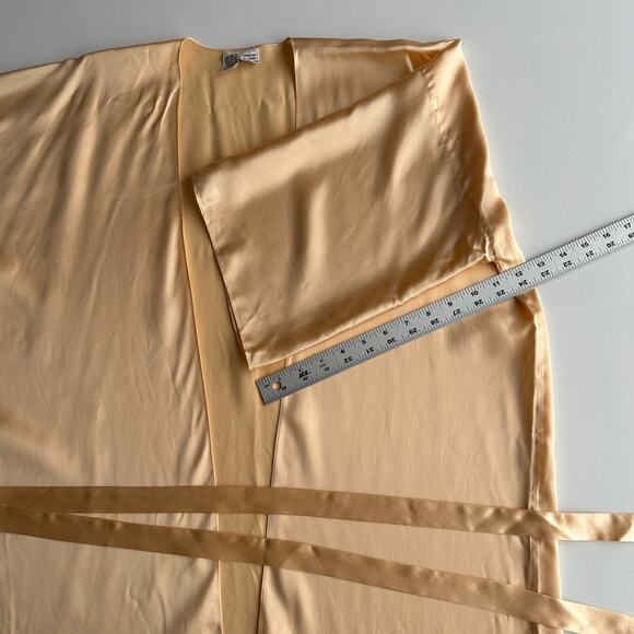 VTG Victorias Secret Rare Pre Gold Ventura Tag Silk Peach Kimono Robe One Size - Picture 8 of 8